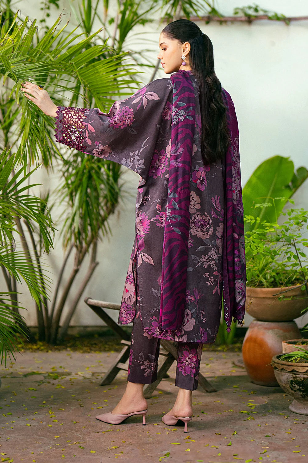 3PCS Printed Lawn Suit Berry Bloom – Unstitched