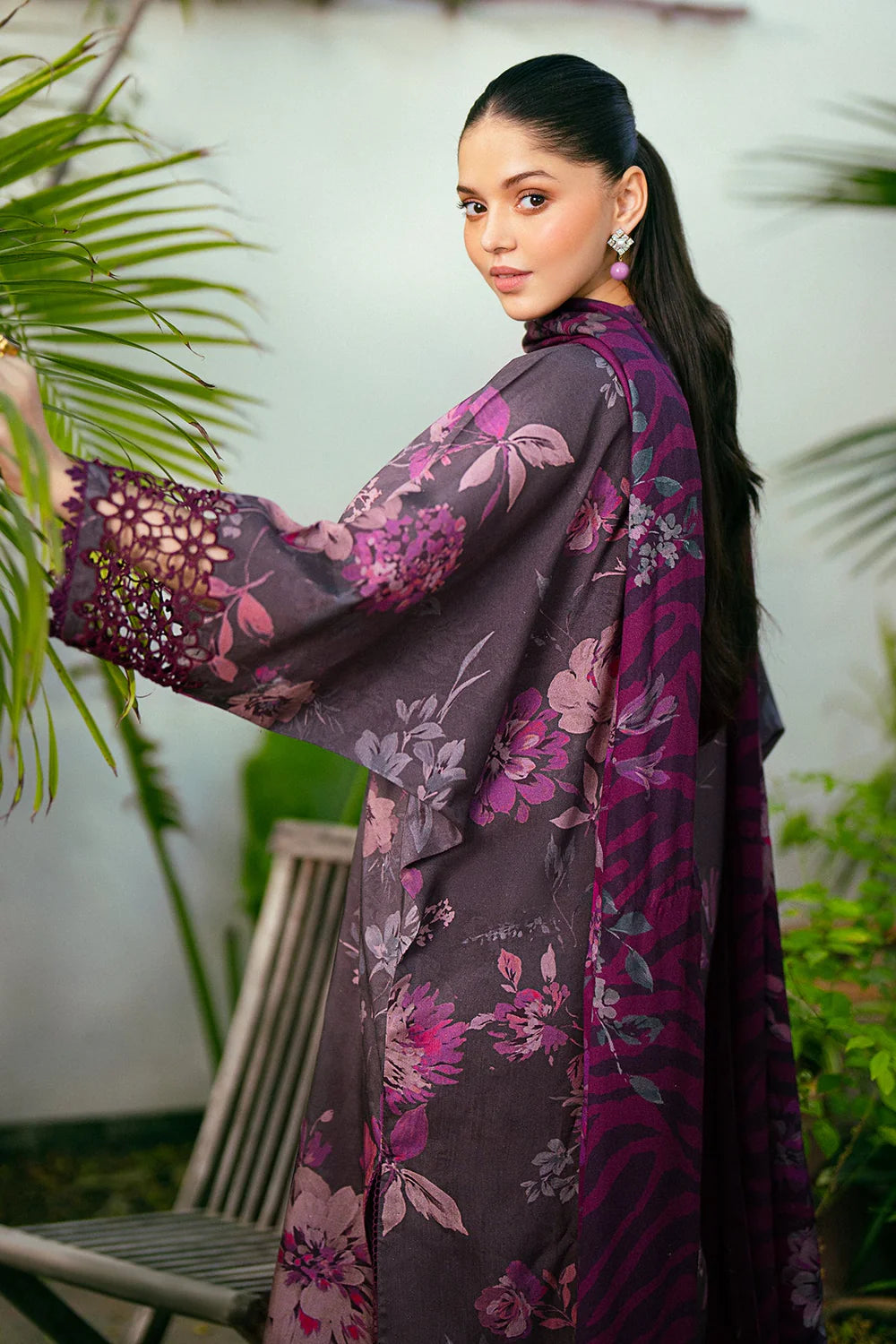 3PCS Printed Lawn Suit Berry Bloom – Unstitched