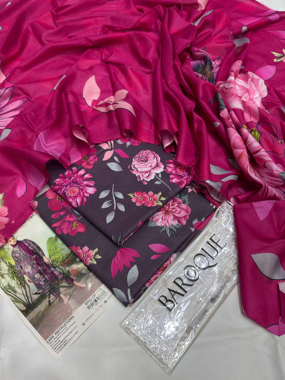 3PCS Printed Lawn Suit Berry Bloom – Unstitched
