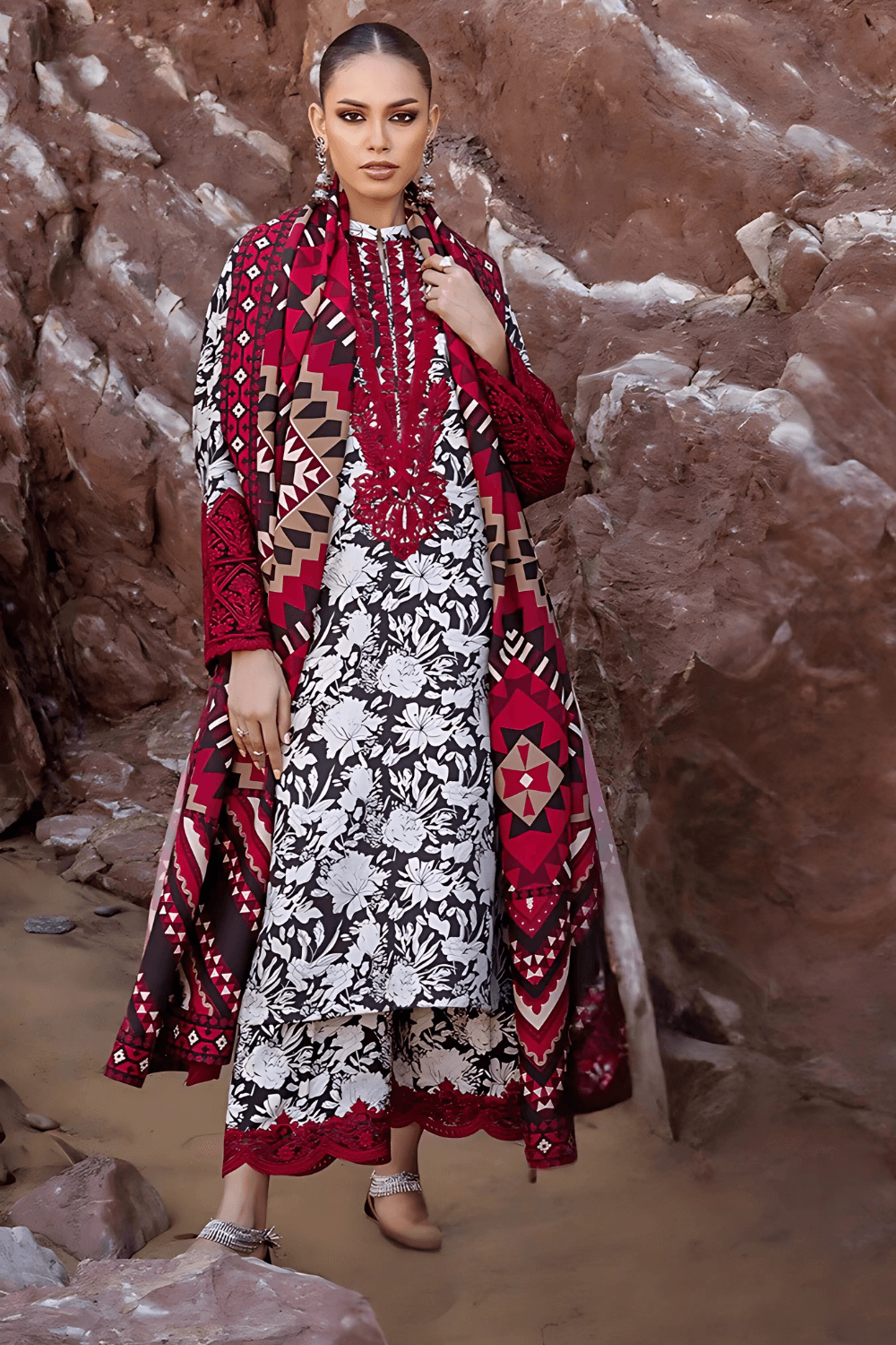 3 PCS Khaddar Suit Tribal Bloom - Unstitched