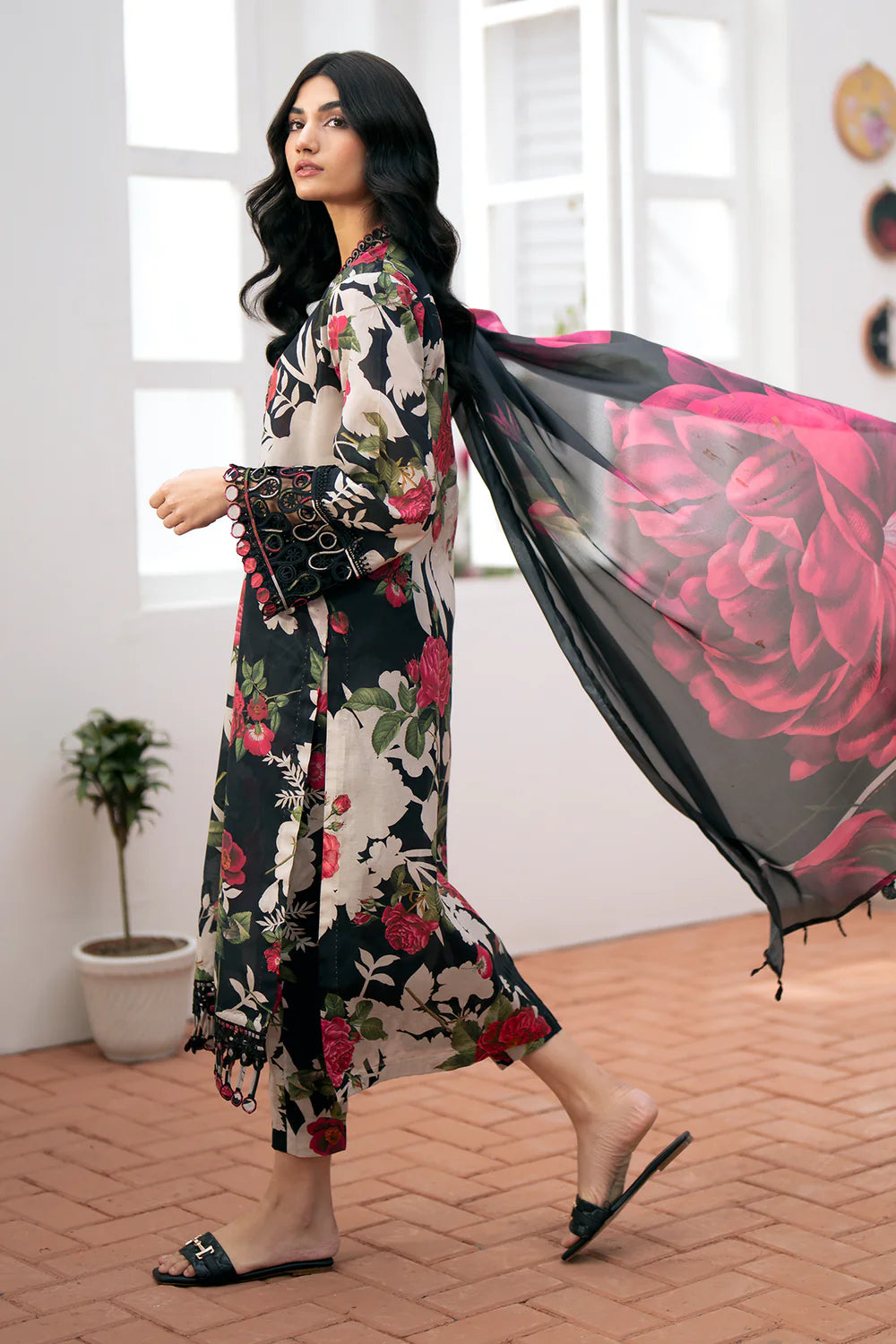 3 PCS Digital Printed Karandi Rose Noir - Unstitched