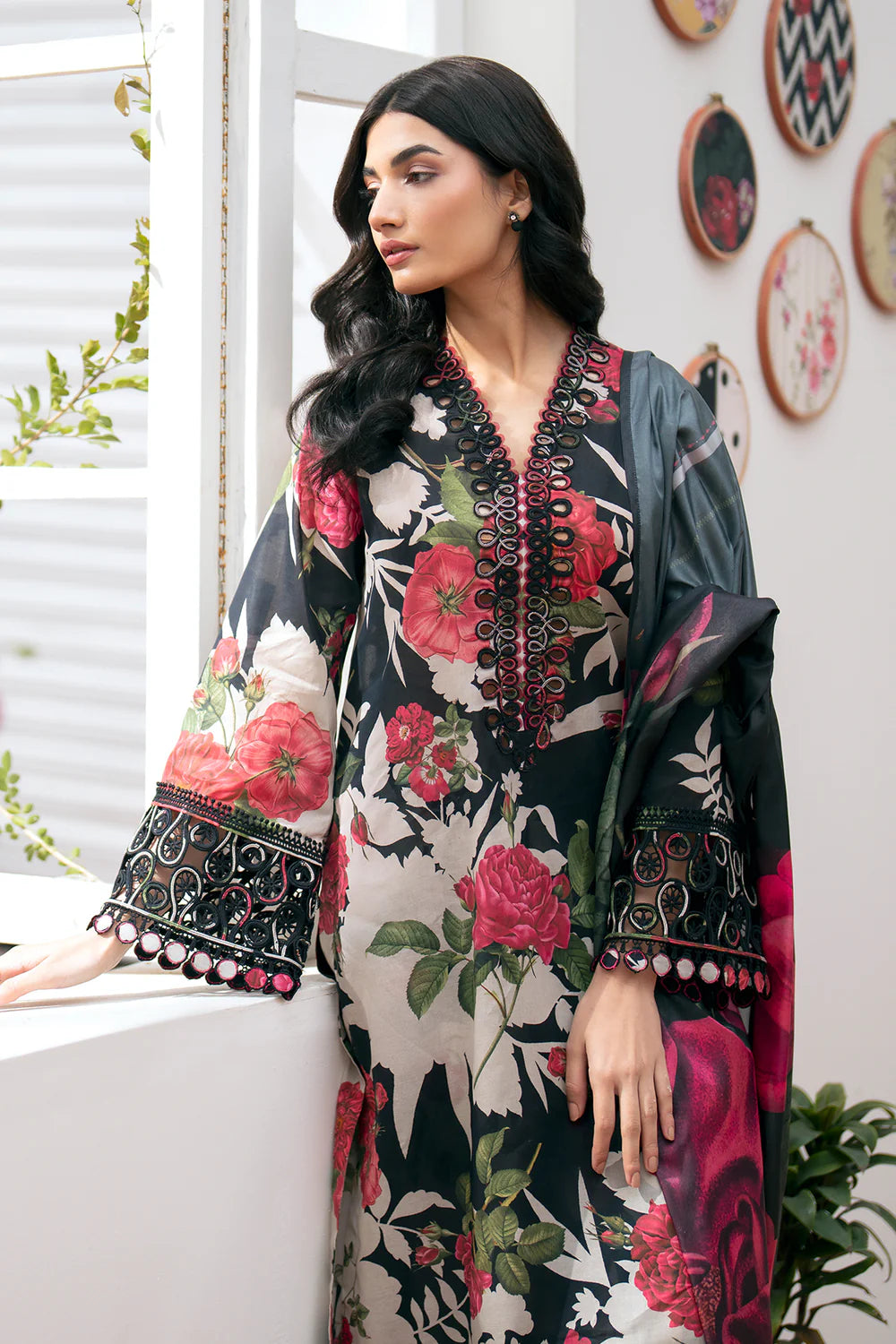 3 PCS Digital Printed Karandi Rose Noir - Unstitched